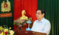 El primer ministro vietnamita elogia los aportes de la Seguridad Pública en la lucha contra el covid-19