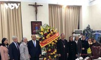 El jefe de Estado visita a compatriotas católicos con motivo de la Navidad 2021
