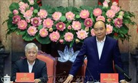 Fortalecimiento de la cooperación entre el jefe de Estado y el Frente de la Patria de Vietnam