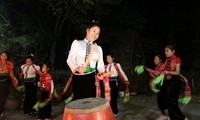 Instrumentos musicales acompañantes en la danza Xoe de la etnia Thai