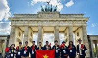 Estudiantes de Hanói ganan 5 medallas de oro en Olimpiada Internacional de Matemáticas