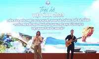 Jóvenes vietnamitas en el extranjero promueven su papel como embajadores del turismo