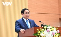Sector bancario debe desempeñar bien su papel como elemento vital de la economía, afirma Primer Ministro de Vietnam