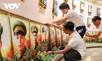 Team Lee y el itinerario de 30 retratos de Héroes de las Fuerzas Armadas en la campaña de Dien Bien Phu