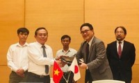 Japón financiará proyectos educativos y de salud en Vietnam