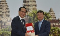 Vietnam y Camboya fortalecen el intercambio comercial