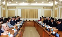 Impulsan cooperación entre Ciudad Ho Chi Minh y San Petersburgo