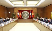 Vietnam y Laos estrechan relaciones parlamentarias