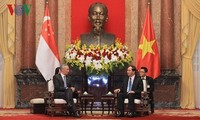 Vietnam y Singapur por profundizar la asociación estratégica