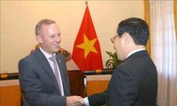 Vietnam y Reino Unido estrechan lazos
