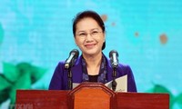 Presidenta de Asamblea Nacional de Vietnam llama a más recursos para la reducción sostenible de pobreza