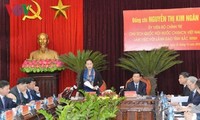 Presidenta del Parlamento de Vietnam trabaja en Bac Ninh 
