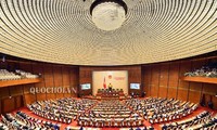 Asamblea Nacional de Vietnam debate sobre plan del desarrollo socioeconómico