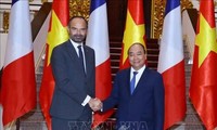 Prensa francesa resalta visita del primer ministro a Vietnam