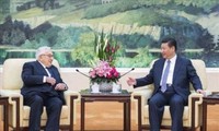 Presidente de China recibe a ex diplomático estadounidense 