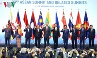 Primer ministro de Vietnam concluye visita a Singapur 