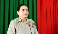 Líder del Frente de la Patria de Vietnam se reúne con electores en Can Tho