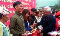 Brinda un Tet próspero a los necesitados en Thanh Hoa