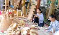 Octavo festival de artesanía tradicional de Hue 