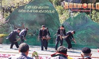 Celebran festivales primaverales en zona turística de Sapa