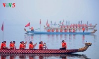 Concluye en Hanói regata de barcos de dragón 
