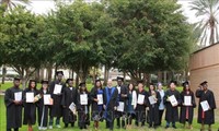 Estudiantes vietnamitas se gradúan de maestría agrícola de Israel