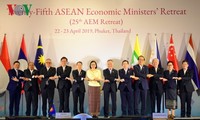 Asean espera aprobar importantes documentos sobre economía