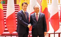 Primer ministro de Italia se reúne con su par vietnamita en visita oficial