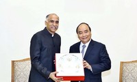 Recibe primer ministro vietnamita al embajador de la India