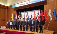 Vietnam asiste al XVII Foro de Asia Oriental en Japón