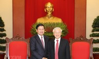Premier de Laos concluye su visita oficial a Vietnam