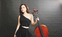 La violonchelista Dinh Hoai Xuan 