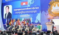 Arranca Cumbre Asia-Pacífico en Camboya 