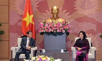 Presidenta del Legislativo de Vietnam recibe al embajador de Japón
