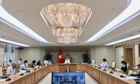 Gobierno vietnamita promete respalda a empresas nacionales afectadas por el Covid-19