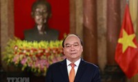 Presidente de Vietnam felicita a personas de edad avanzada por su Día Nacional