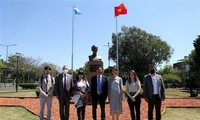 Buenos Aires rinde homenaje al presidente Ho Chi Minh