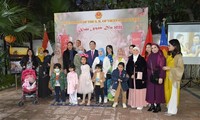 Comunidades vietnamitas en el exterior dan la bienvenida al Año Nuevo del Tigre 2022