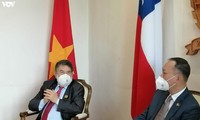 Embajador vietnamita en Chile se reúne con líderes de la región de Los Ríos