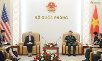 Vietnam y Estados Unidos fortalecen cooperación para resolver consecuencias de la guerra 
