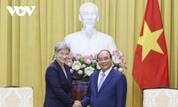 Presidente de Vietnam recibe a canciller australiana 