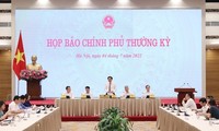 Gobierno de Vietnam celebra conferencia de prensa habitual de junio