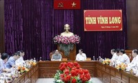Premier de Vietnam trabaja con las autoridades de Vinh Long