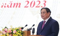 Premier de Vietnam pide máximo esfuerzo para cumplir plan de desarrollo socioeconómico 2023