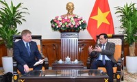 Empresas europeas por aumentar su inversión en Vietnam