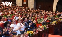 Premier de Vietnam rinde homenaje a figuras ejemplares en la lucha contra las drogas