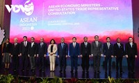 ASEAN y sus socios fortalecen la cooperación económica a través de varios acuerdos