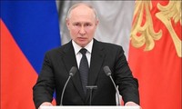 Putin presenta su candidatura presidencial
