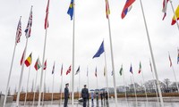 Bandera de Suecia ya ondea en sede de la OTAN