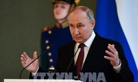 Putin llama a la solidaridad para construir una nueva Rusia